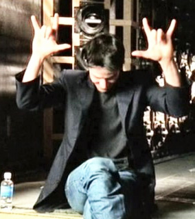 'How many fingers am I holding up?' (Contrib: LucaM)